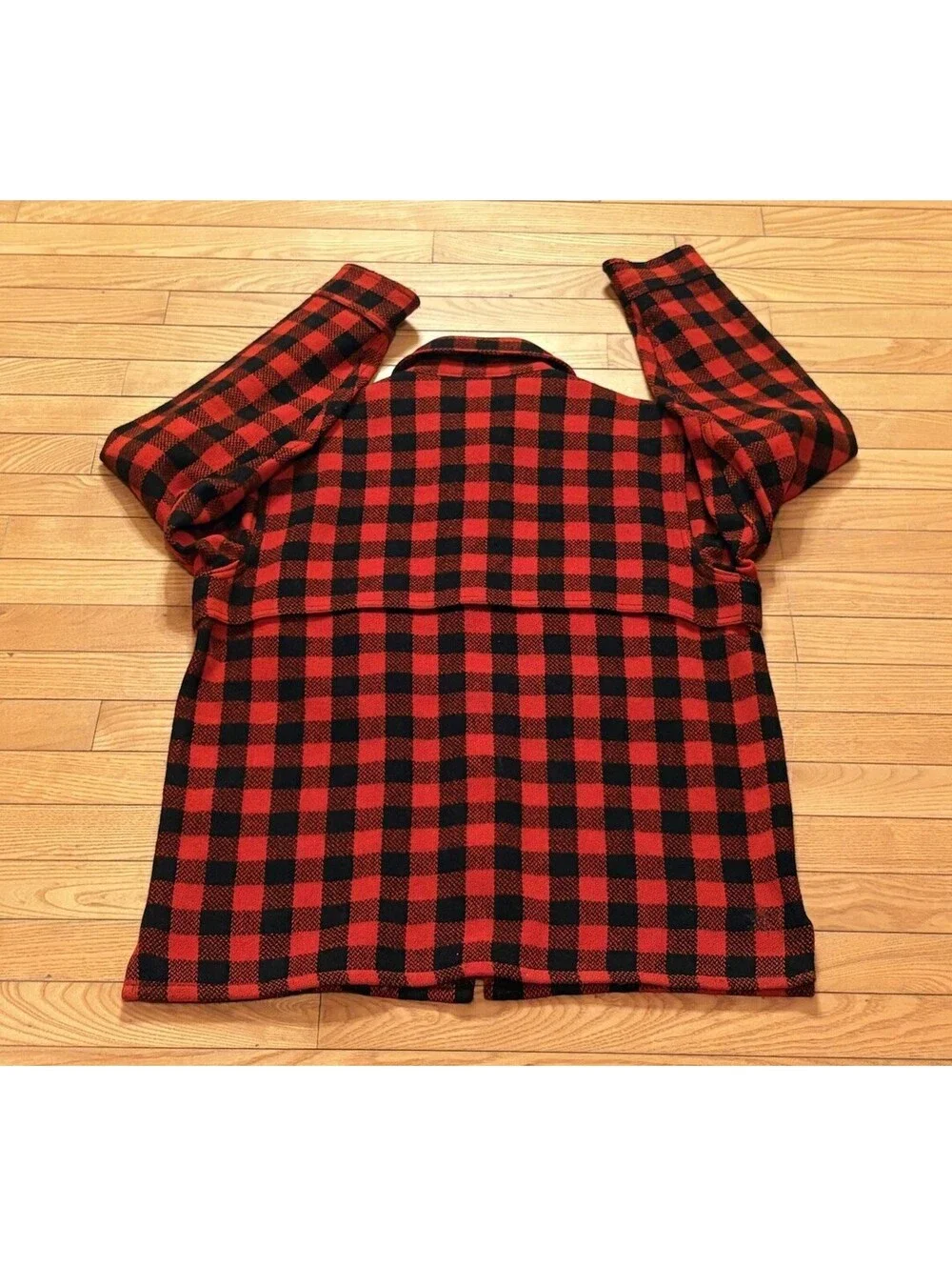 Vintage Johnson Woolen Mills Red Buffalo Plaid Mackinaw Jacket Wool Men’s Size L